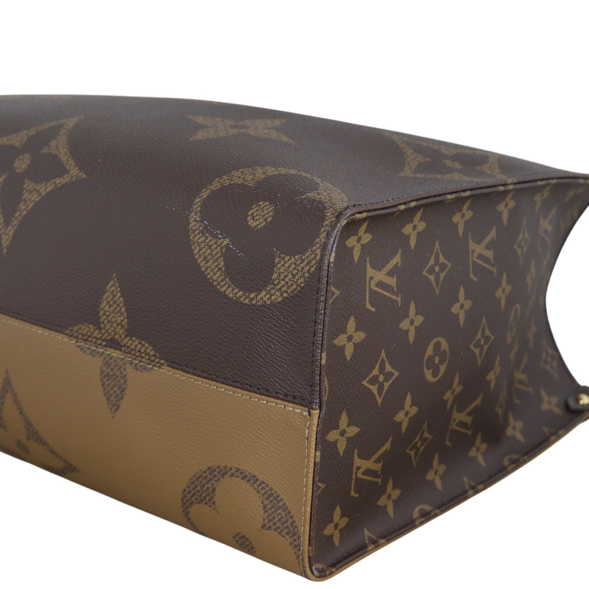 Louis Vuitton OnTheGo MM Monogram Giant Reverse_IMG_7569.jpeg