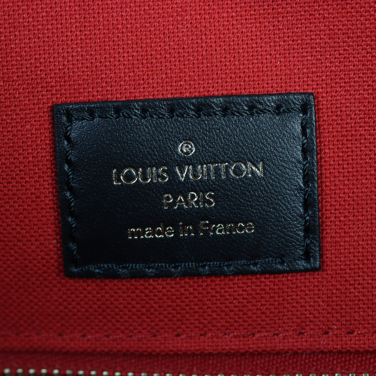 Louis Vuitton OnTheGo MM Monogram Giant Reverse_IMG_9449.jpg