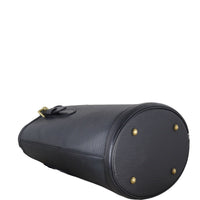 Louis Vuitton Petit Bucket Epi_IMG_1590.jpg