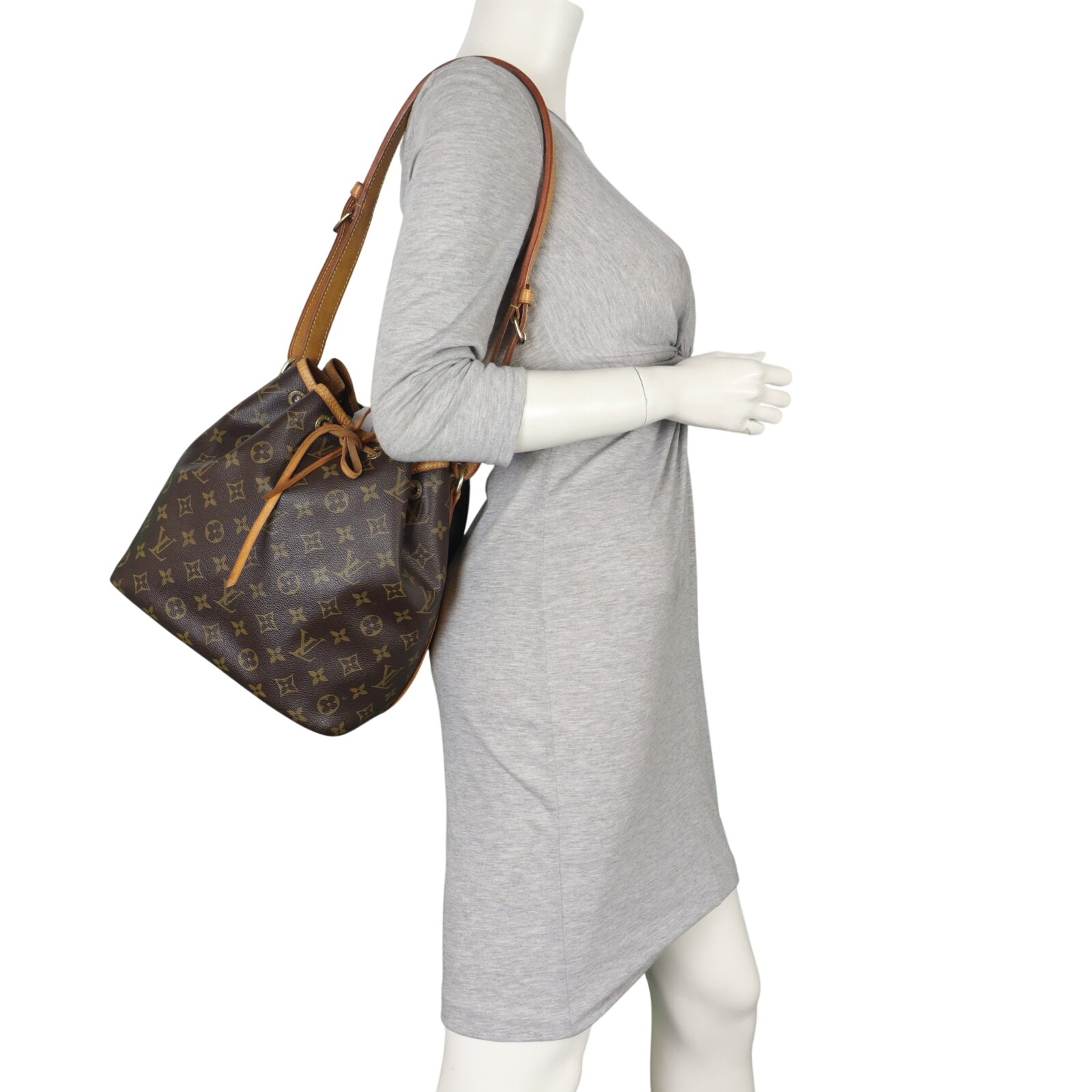 Louis Vuitton Petit Noe Monogram_IMG_4342.jpeg