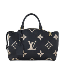 Louis Vuitton Petite Palais Monogram Empreinte Giant Bicolour_IMG_7060.jpeg