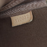 Louis Vuitton Pochette Accessoires Monogram_IMG_2443.jpg