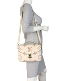 Louis Vuitton Pochette Metis Monogram Empreinte Giant Bicolour_IMG_8807.jpeg