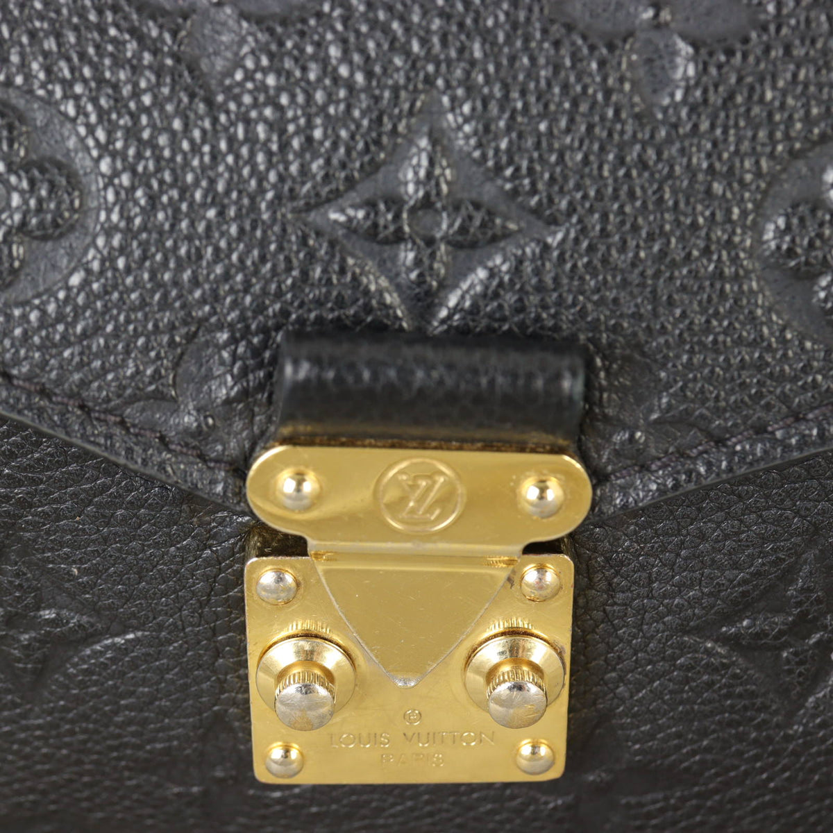 Louis Vuitton Pochette Metis Monogram Empreinte_IMG_1930.jpg