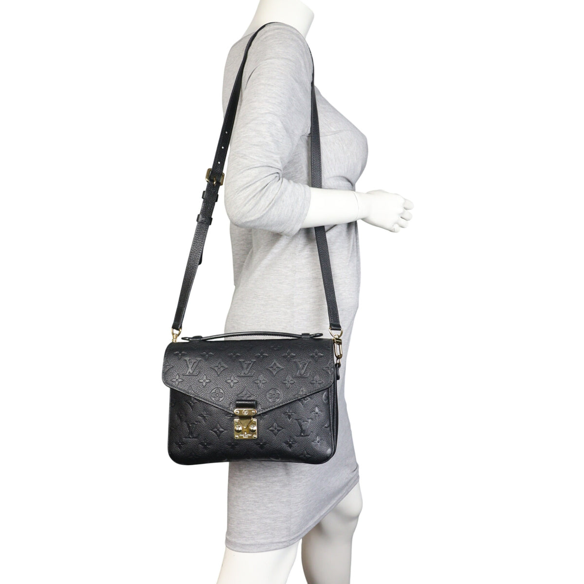 Louis Vuitton Pochette Metis Monogram Empreinte_IMG_4542.jpeg