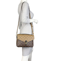 Louis Vuitton Pochette Metis Monogram Reverse_IMG_4557.jpeg