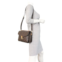 Louis Vuitton Pochette Metis Monogram_IMG_0841.jpeg