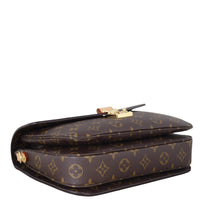Louis Vuitton Pochette Metis Monogram_IMG_4054.jpeg