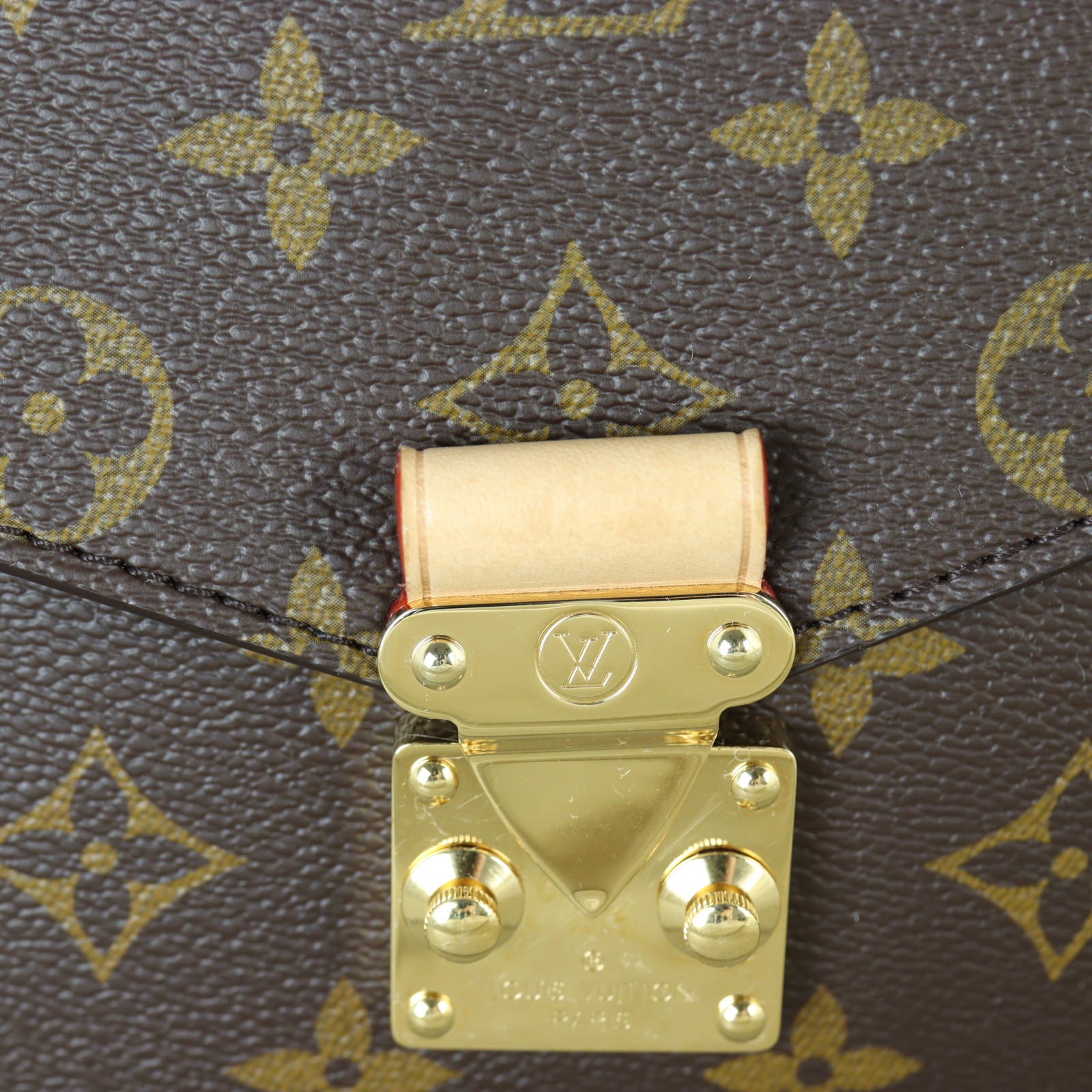 Louis Vuitton Pochette Metis Monogram_IMG_4055.jpg