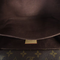 Louis Vuitton Pochette Metis Monogram_IMG_4111.jpg