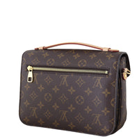 Louis Vuitton Pochette Metis Monogram_IMG_4841.jpeg