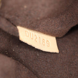 Louis Vuitton Pochette Metis Monogram_IMG_4847.jpg