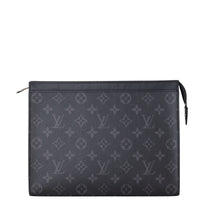 Louis Vuitton Pochette Voyage MM Monogram Eclipse_IMG_2147.jpeg
