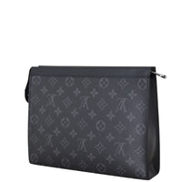 Louis Vuitton Pochette Voyage MM Monogram Eclipse_IMG_2148.jpeg