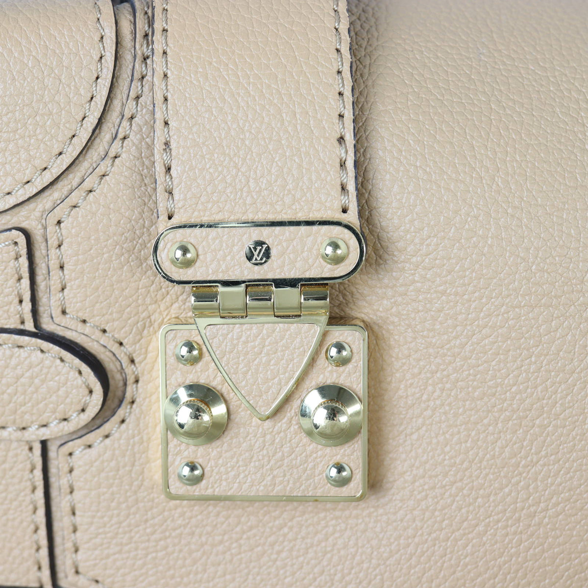 Louis Vuitton Side Trunk Silhouette Calfskin (beige)_IMG_2890.jpg