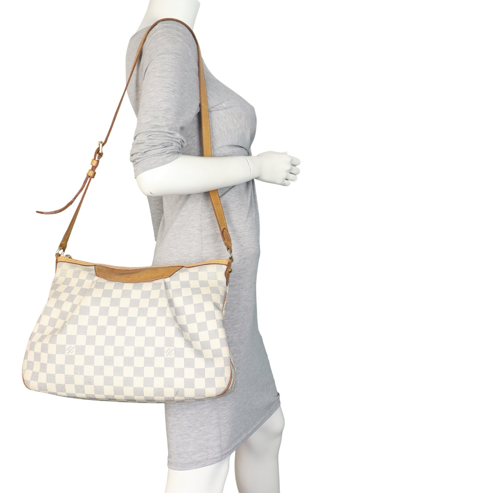 Louis Vuitton Siracusa PM Damier Azur_IMG_2235.jpeg