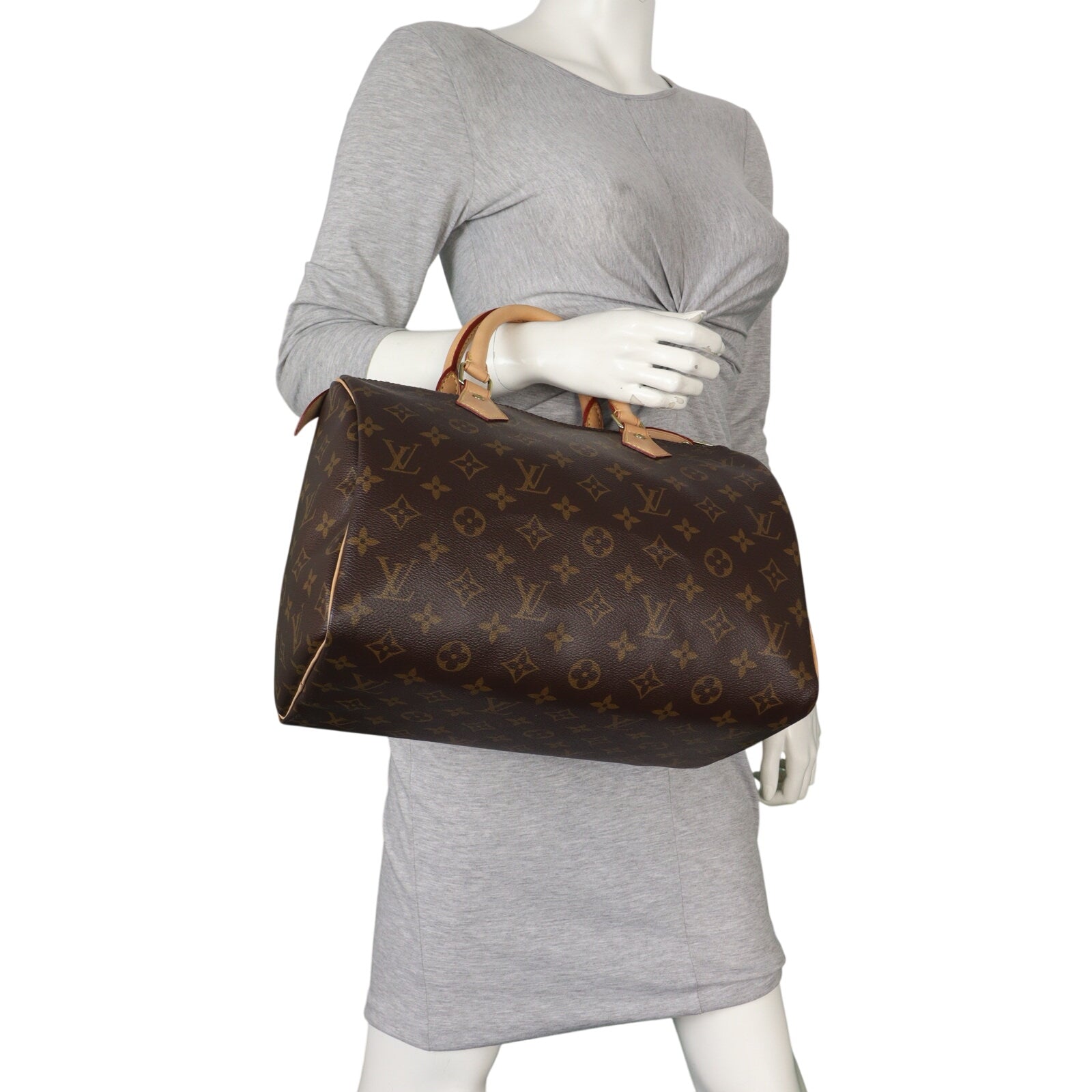 Louis Vuitton Speedy 30 Monogram_IMG_2213.jpeg