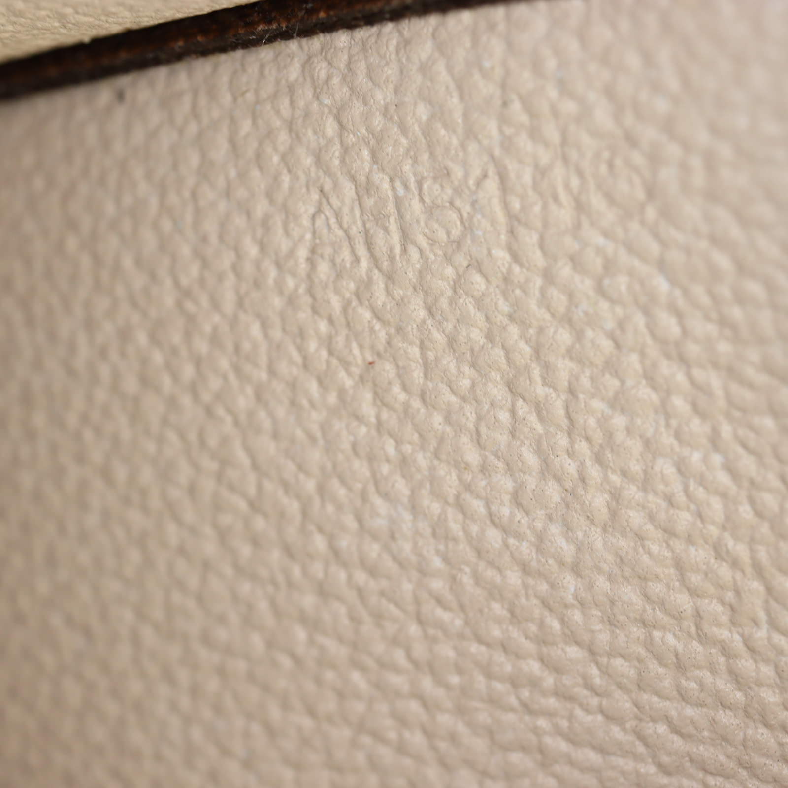 Louis Vuitton Toiletry Pouch 26 Monogram_IMG_5904.jpg