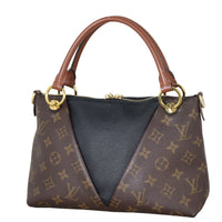 Louis Vuitton V Tote BB Monogram_IMG_9627.jpeg