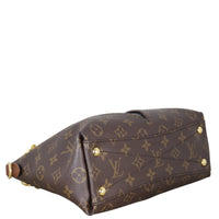Louis Vuitton V Tote BB Monogram_IMG_9628.jpeg