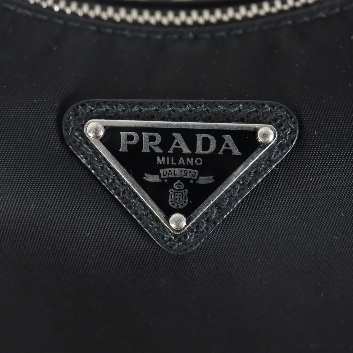 Prada Re-Edition 2005 Tessuto Shoulder Bag_IMG_3727.jpg