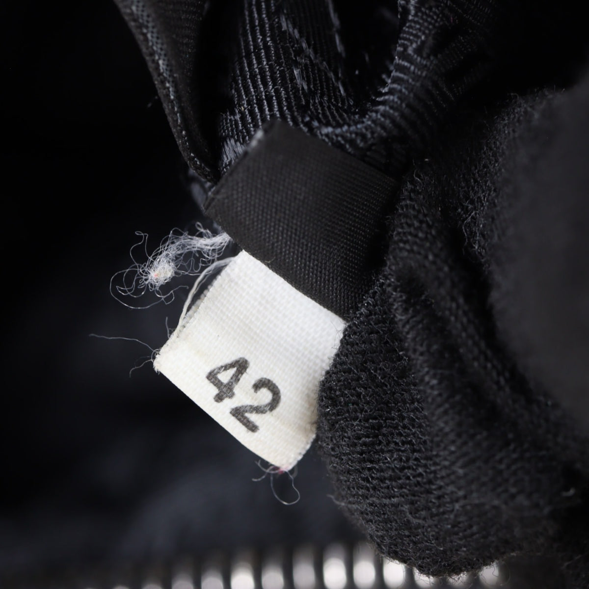 Prada Re-Edition 2005 Tessuto Shoulder Bag_IMG_3729.jpg