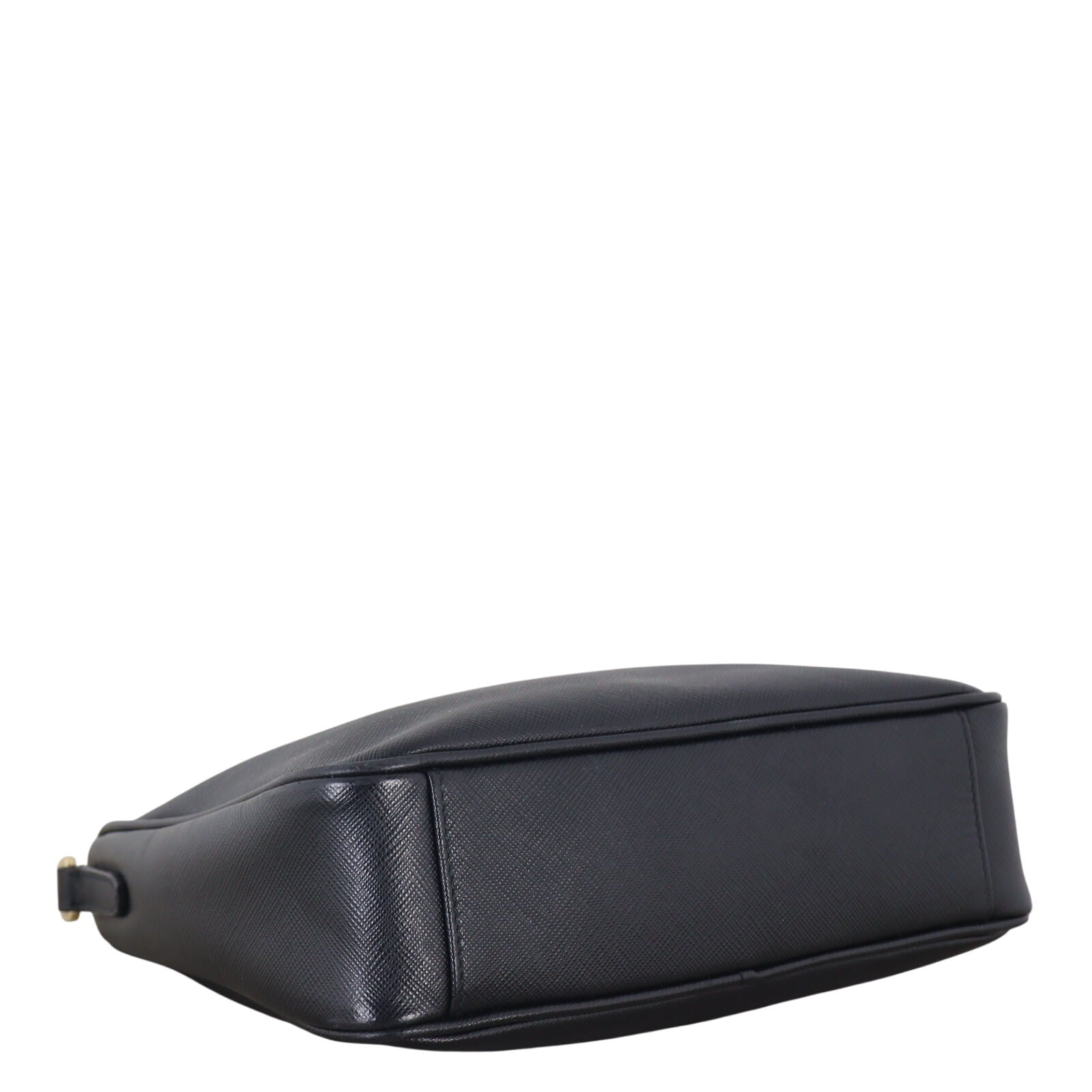 Prada Re-edition 2005 Saffiano Shoulder Bag_IMG_4979.jpeg