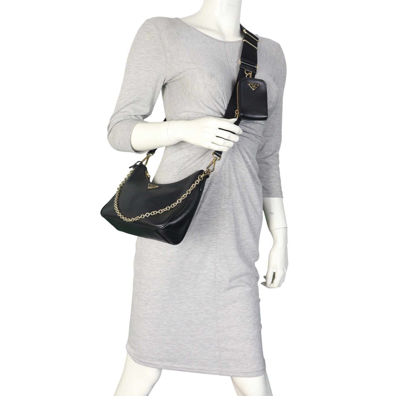 Prada Re-edition 2005 Saffiano Shoulder Bag_IMG_8767.jpeg