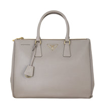 Prada Saffiano Lux Galleria Double Zip Tote Medium (grey)_IMG_4359.jpeg