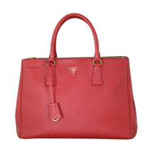 Prada Saffiano Lux Galleria Double Zip Tote Medium_IMG_2722.jpeg