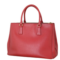 Prada Saffiano Lux Galleria Double Zip Tote Medium_IMG_2724.jpeg