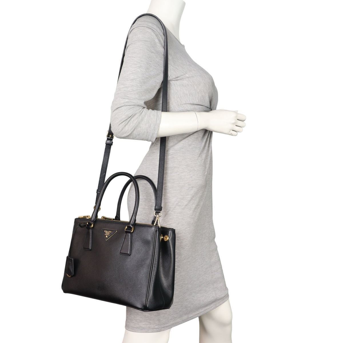 Prada Saffiano Lux Galleria Double Zip Tote Small_IMG_3981.jpeg