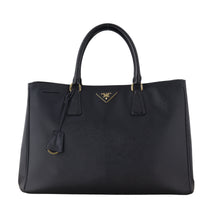 Prada Saffiano Lux Tote Large_IMG_3898.jpeg