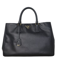 Prada Saffiano Lux Tote Large_IMG_4133.jpeg