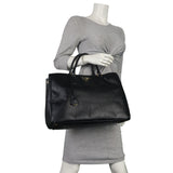 Prada Saffiano Lux Tote Large_IMG_4268.jpeg