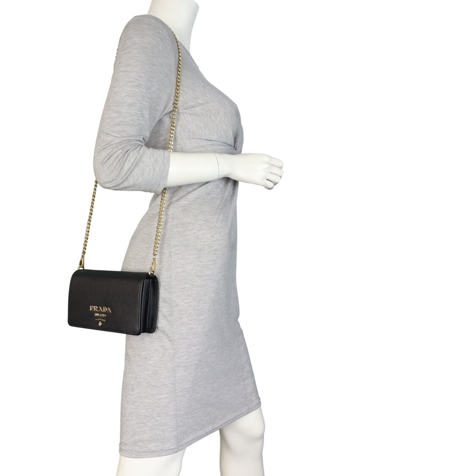 Prada Saffiano Mini Chain Bag_IMG_6677.jpeg