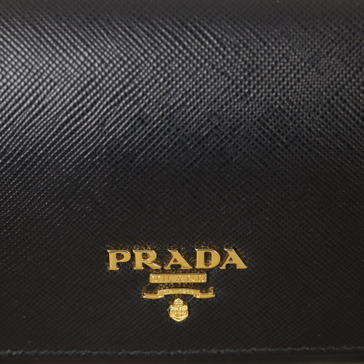 Prada Saffiano Wallet on Chain_IMG_1943.jpg