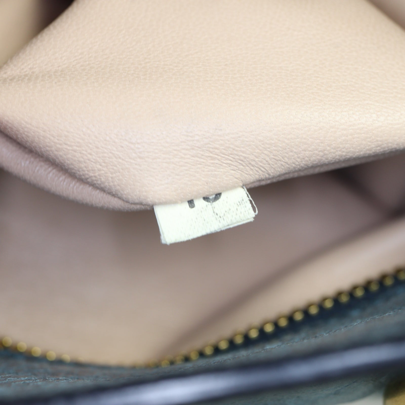 Prada Vitello Shine Front Pocket Tote_IMG_2484.jpg