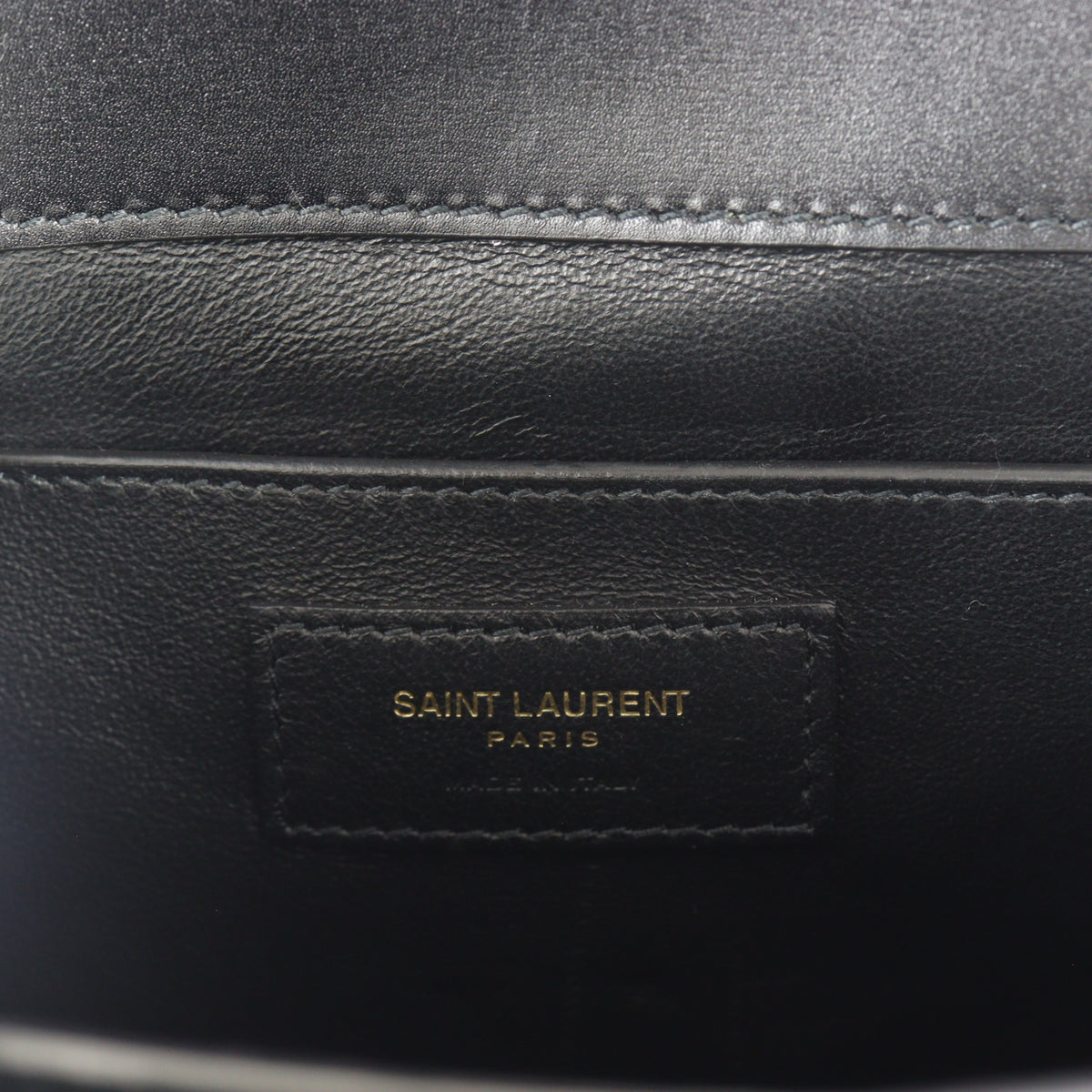 Saint Laurent Cassandra Top Handle Medium Suede_IMG_1400.jpg
