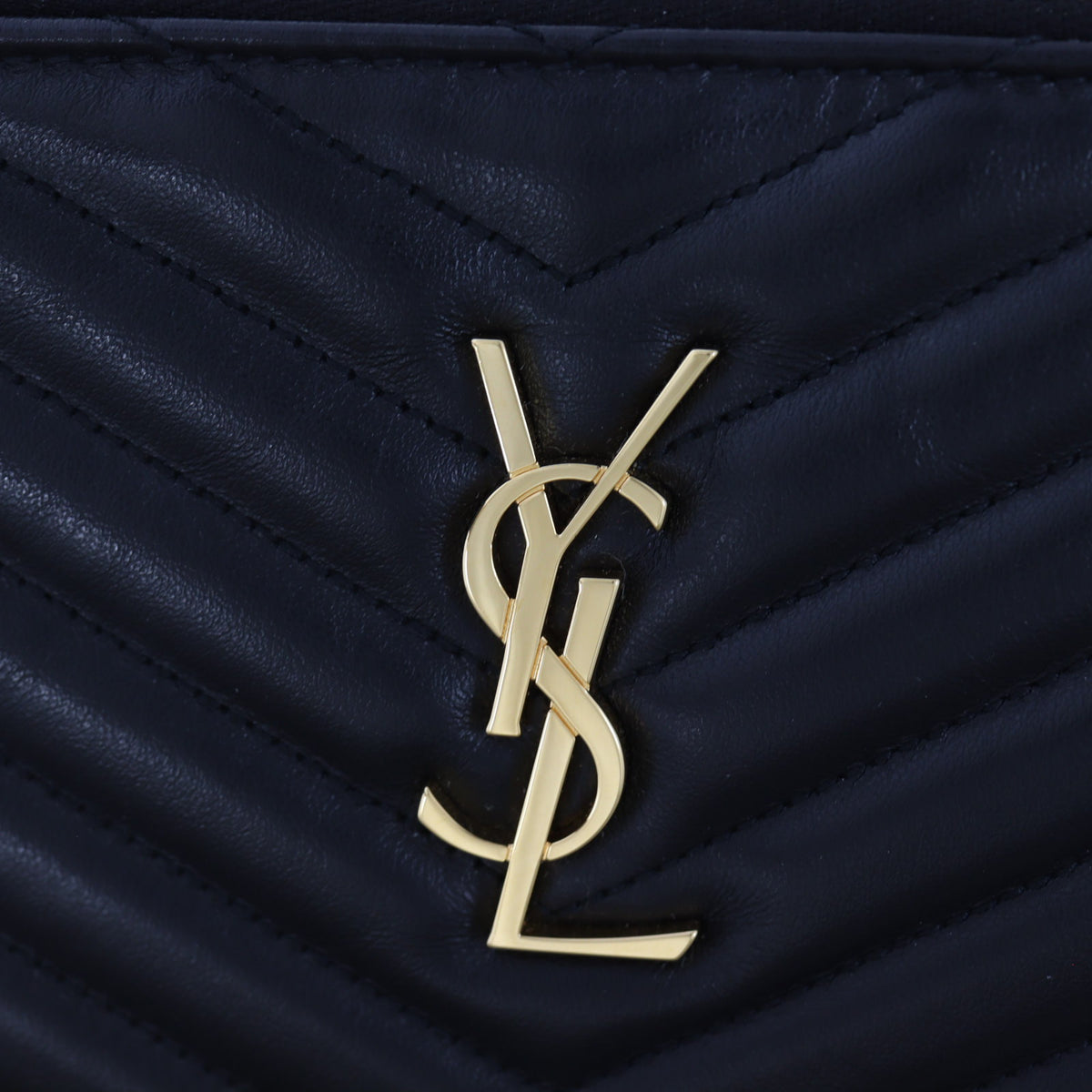 Saint Laurent Cassandre Monogram Matelasse Pouch_IMG_3791.jpg