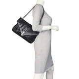 Saint Laurent Classic Medium Tri-Quilt Soft Envelope_IMG_1216.jpeg