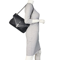 Saint Laurent Classic Medium Tri-Quilt Soft Envelope_IMG_1216.jpeg