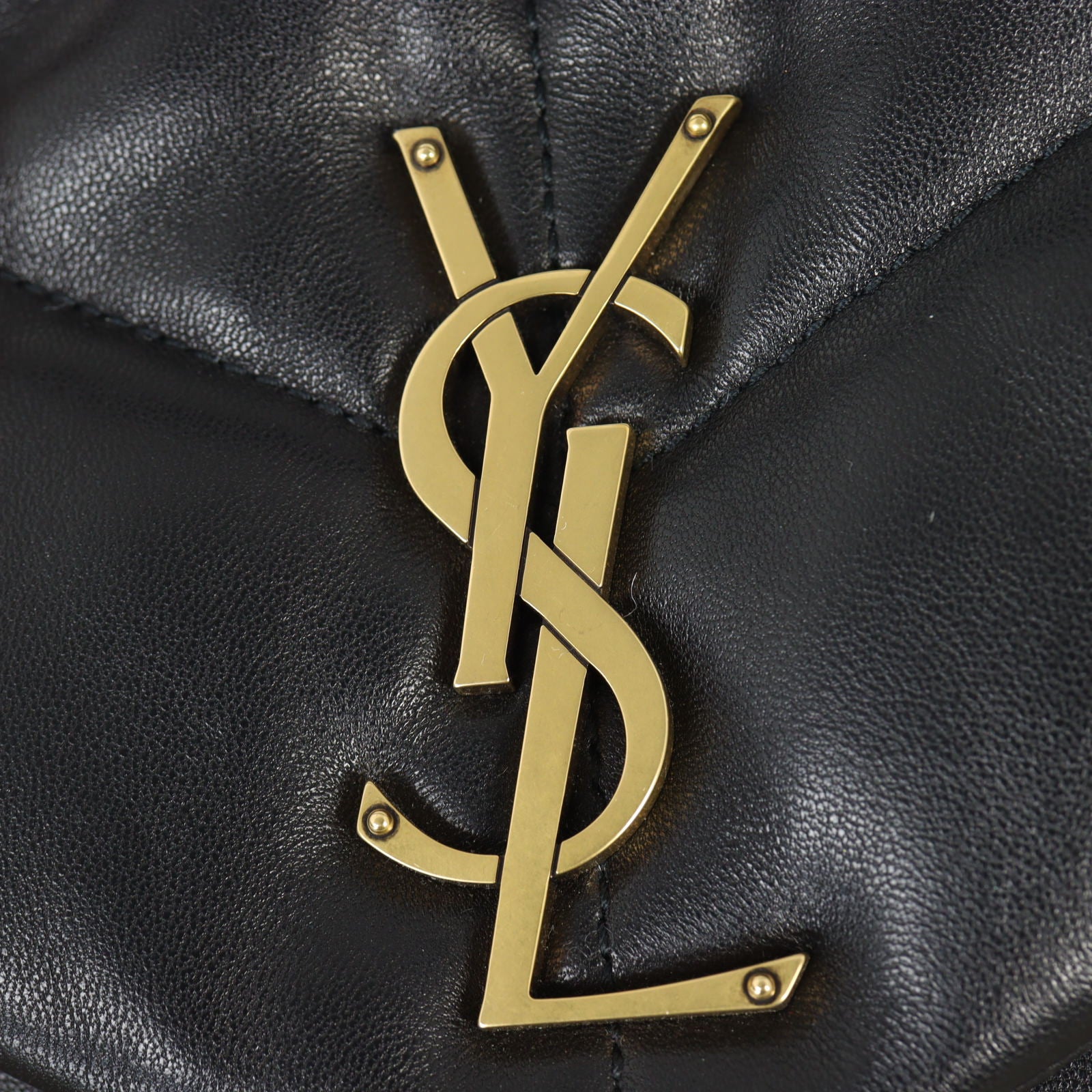 Saint Laurent Loulou Puffer Small_IMG_3245.jpg