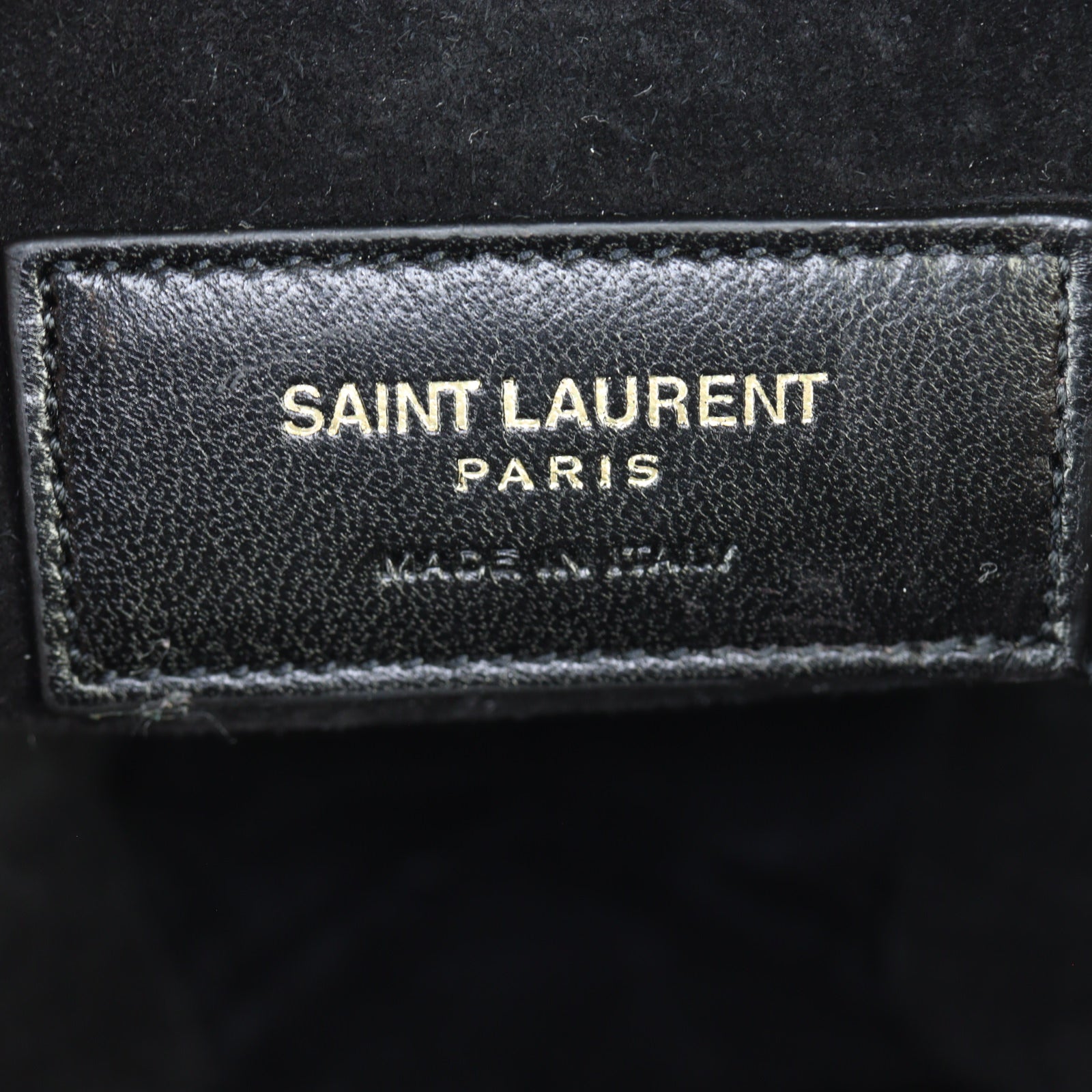 Saint Laurent Love Heart Shoulder Bag_IMG_3630.jpg