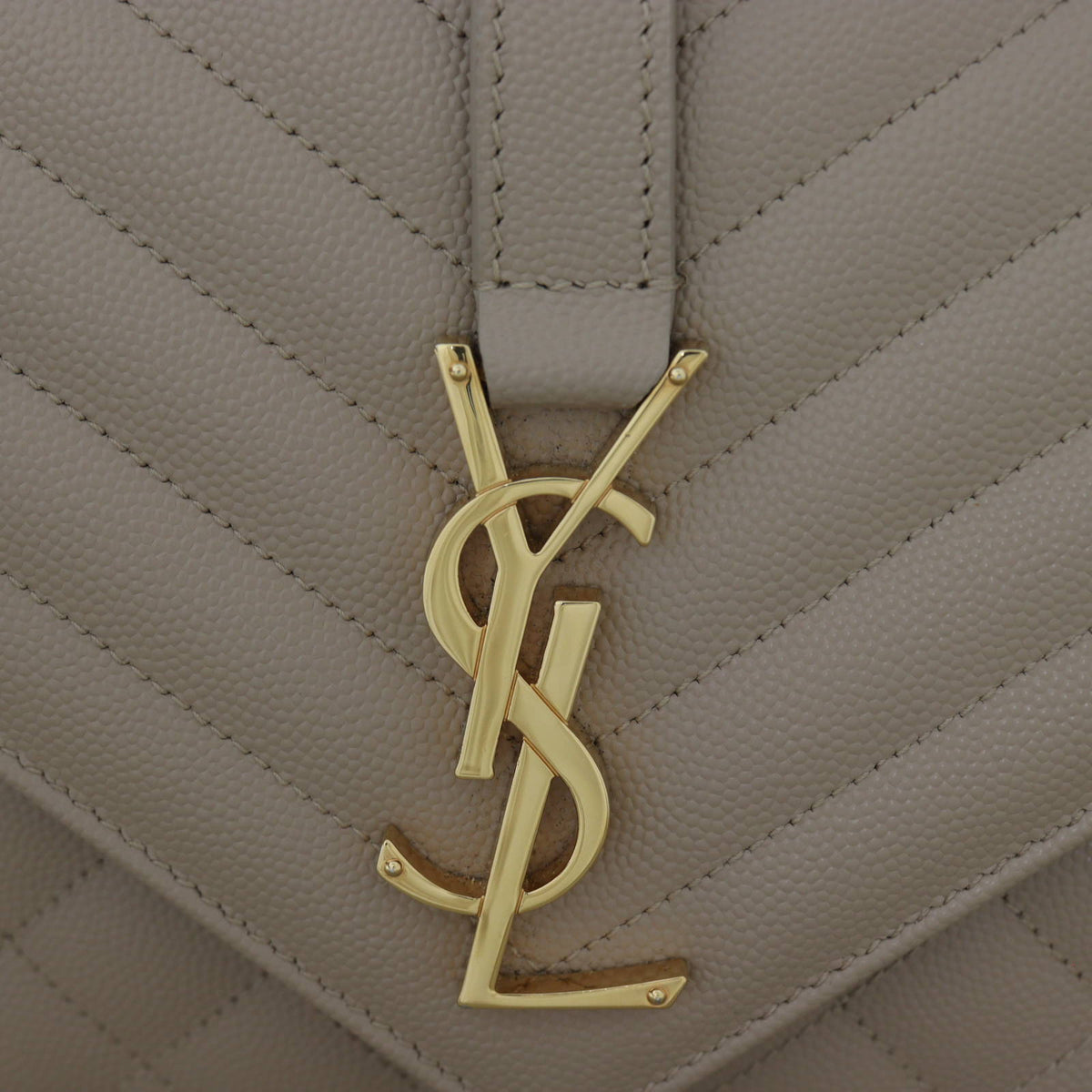 Saint Laurent Monogram Mix Matelasse Envelope Chain Bag Medium_IMG_2080.jpg