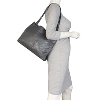 Saint Laurent Niki Tote Bag Medium_IMG_6669.jpeg