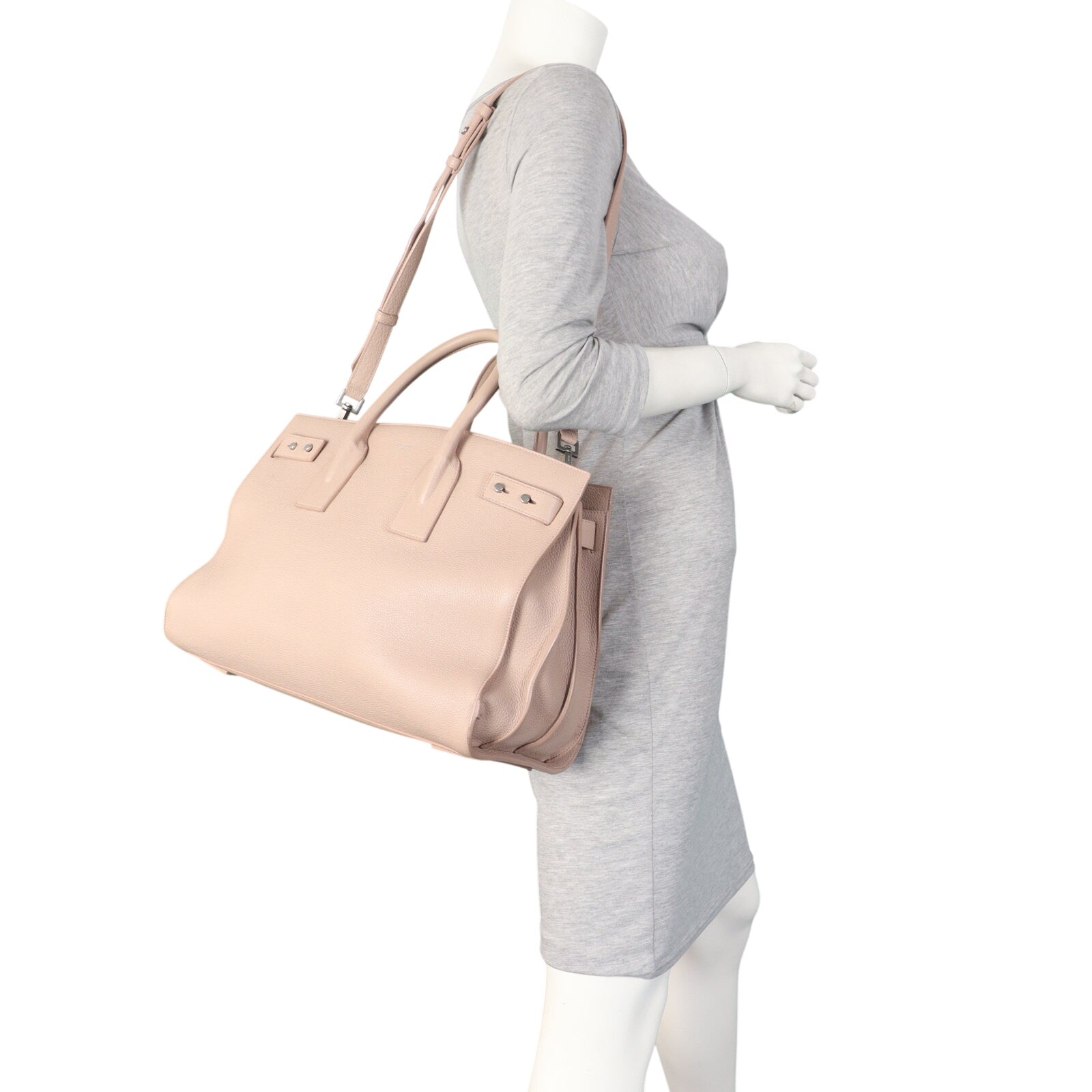 Saint Laurent Sac de Jour Souple Medium_IMG_4648.jpeg