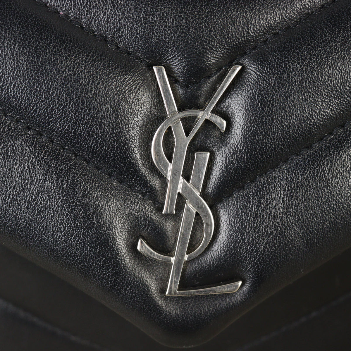 Saint Laurent Toy Loulou Black_IMG_6436.jpg