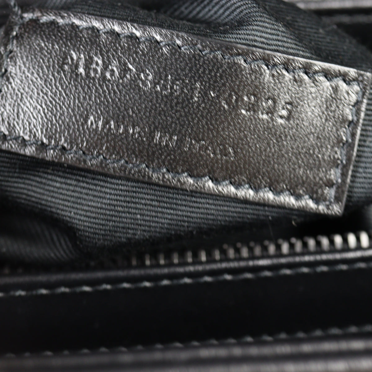 Saint Laurent Toy Loulou_IMG_1534.jpg