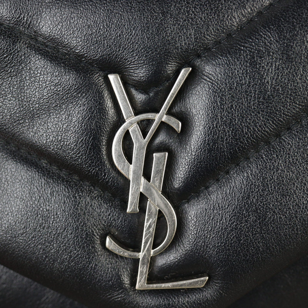 Saint Laurent Toy Loulou_IMG_2829.jpg